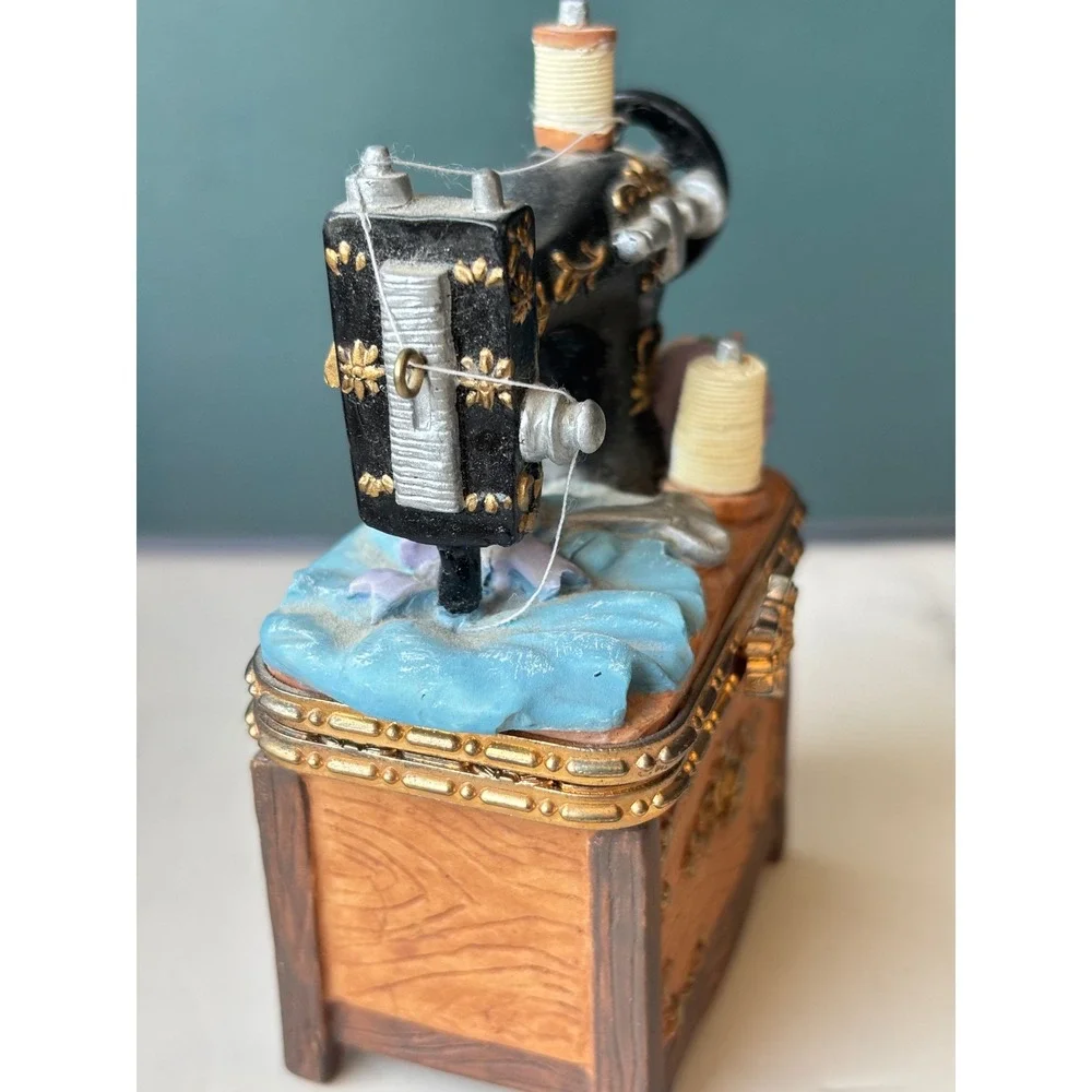 San Francisco Music Box Co Sewing Machine Trinket Box My Favorite Things 267487